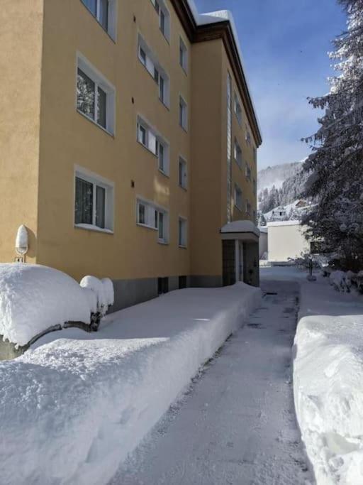 Apartment Sonniges Mit 3 Schlafzimmern & Balkon Mit Bergblick Davos