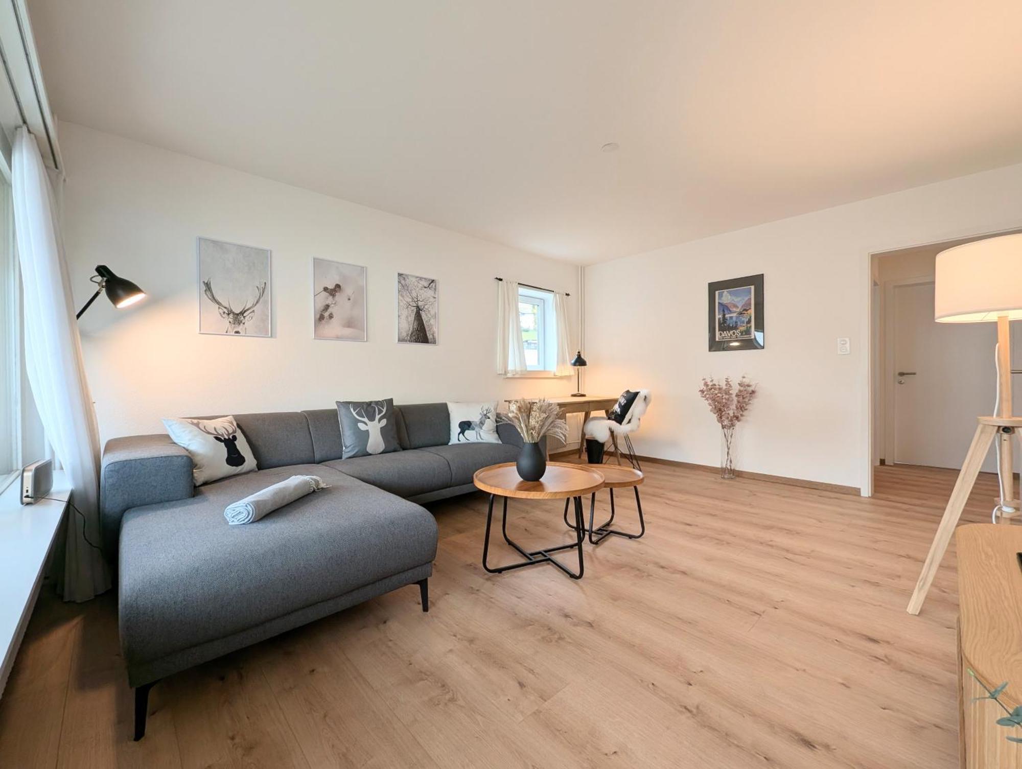 Apartment Sonniges Mit 3 Schlafzimmern & Balkon Mit Bergblick Davos